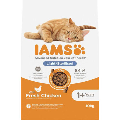 IAMS Advanced Nutrition Light/Sterilised 1+ Years droogvoer met verse kip voor katten